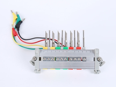 HH2018A三相鋁合金背出線(xiàn)表座帶電壓端子（6滑塊,165孔距，M8螺桿）